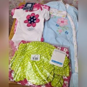 New Gerber girls gift set sleeper with hat 3 onesies three-piece sundress, T8MIS